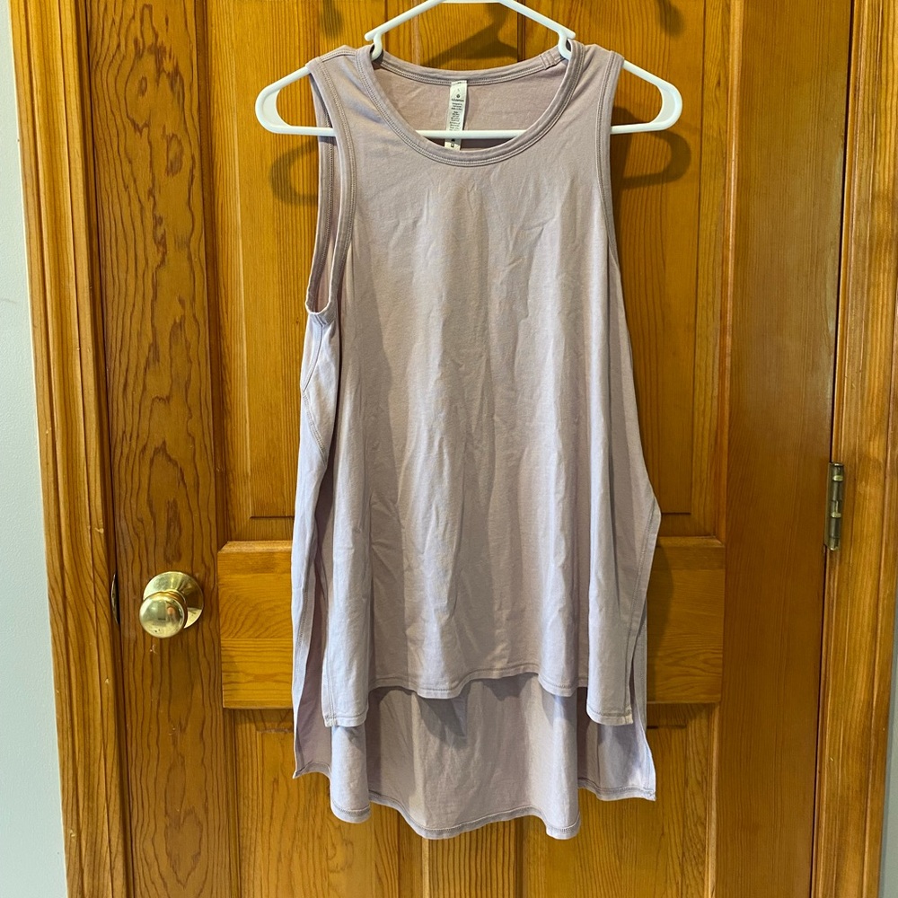 Lululemon light pink tank top